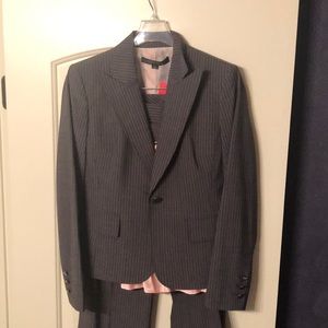 Brand new Ann Klein, 3 piece pant suit.